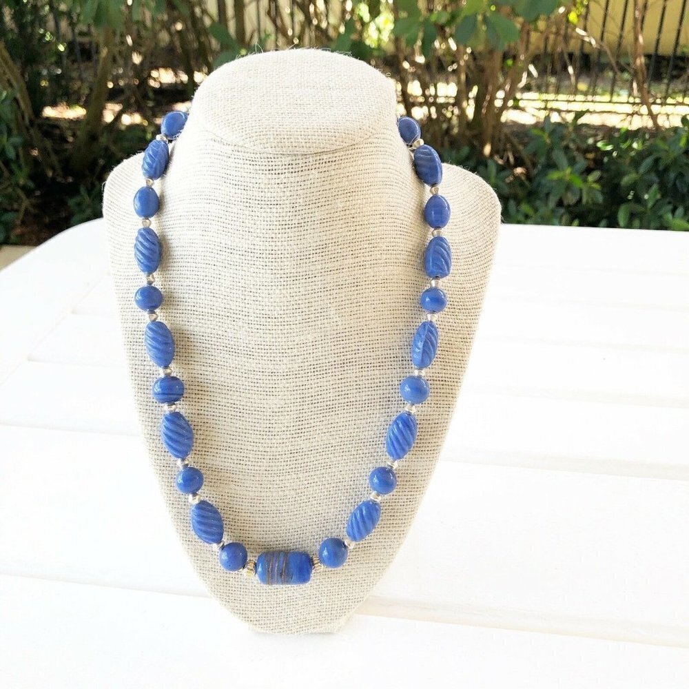 NWT Ceramic & Metallic Beads Necklace Blue Silver